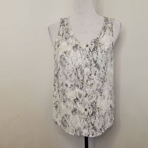Banana Republic Women’s XS Gray V-Neck Blouse Sleeveless Lightweight Top